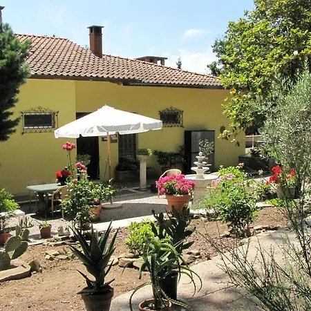 Pellegrino Country house *